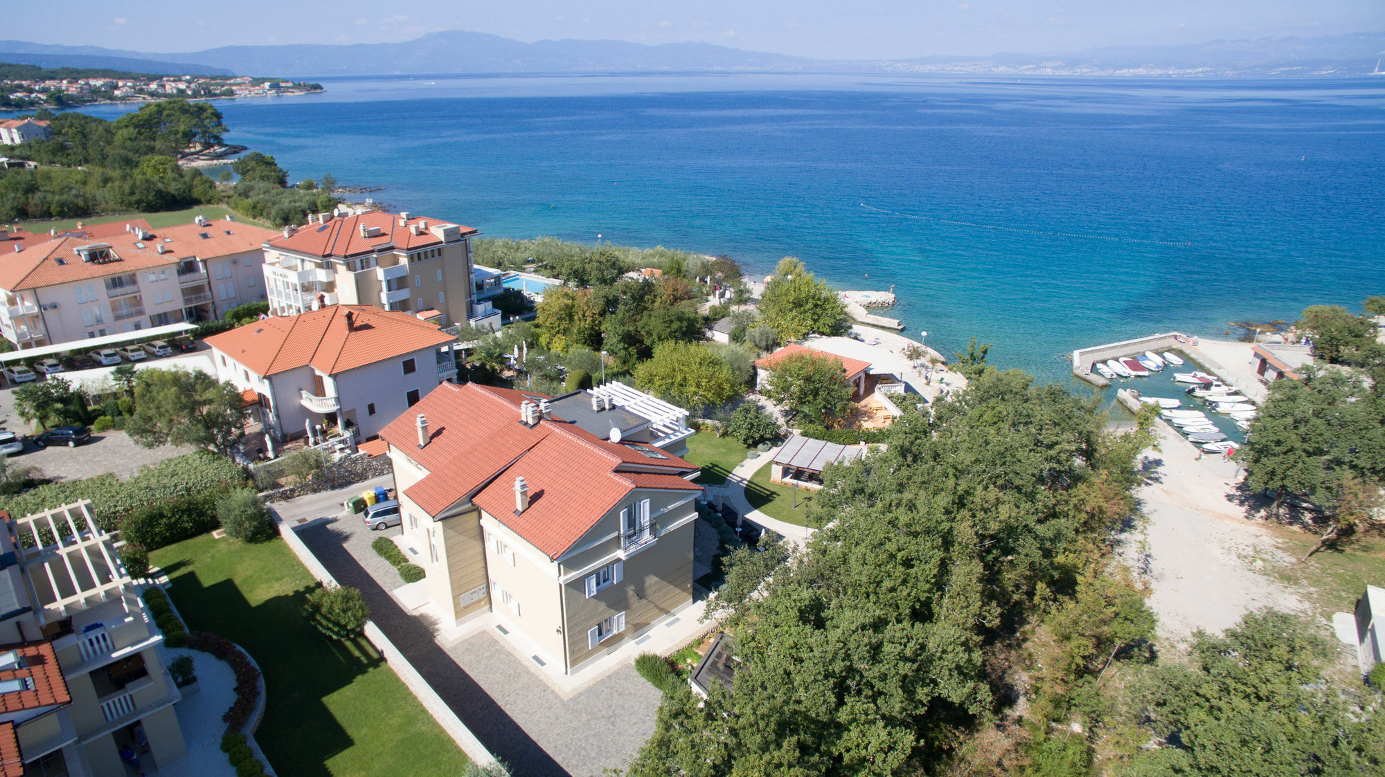 Luxury Apartments Villa Luce Малинска Экстерьер фото
